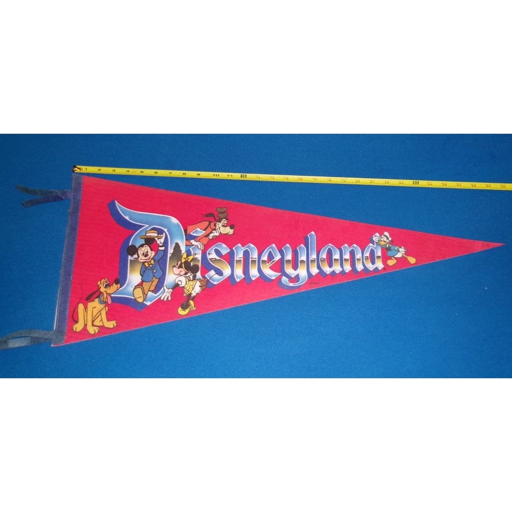 Vintage Disneyland Pennant Flag Mickey‎ Minnie Goofy Pluto Daffy 1980s